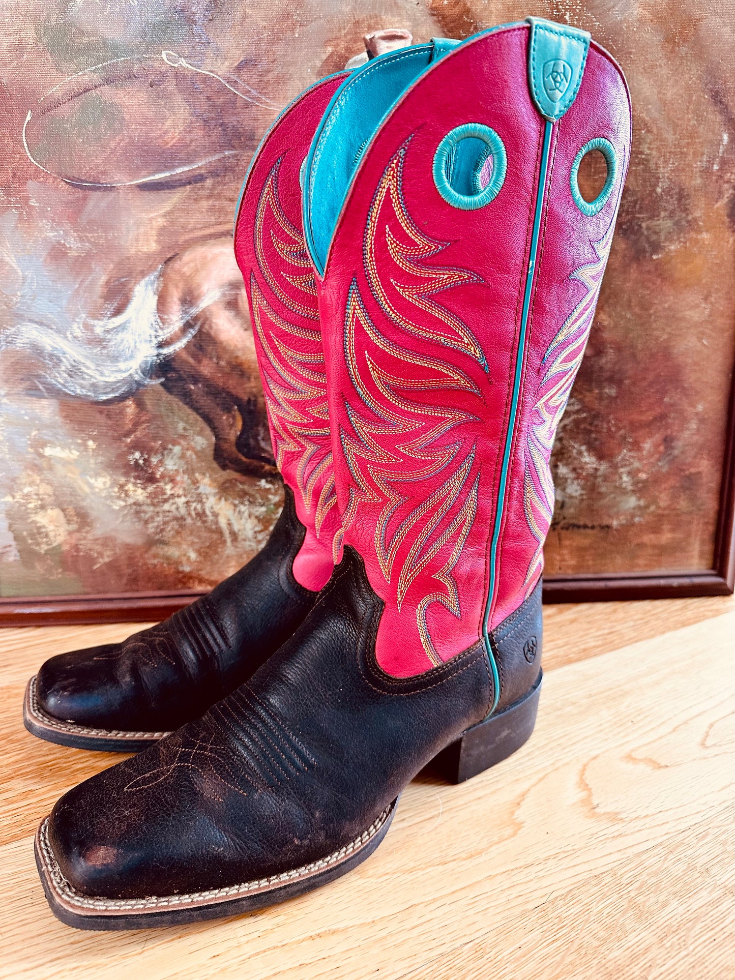 STUNNING ARIAT BOOTS