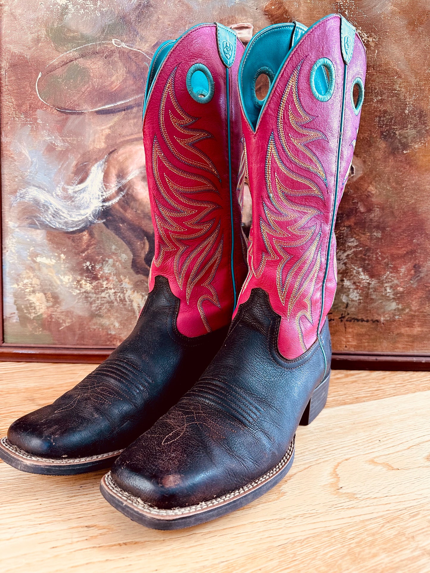 STUNNING ARIAT BOOTS