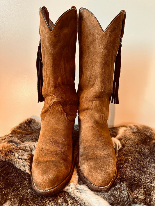 VINTAGE FRYE SUEDE BOOTS